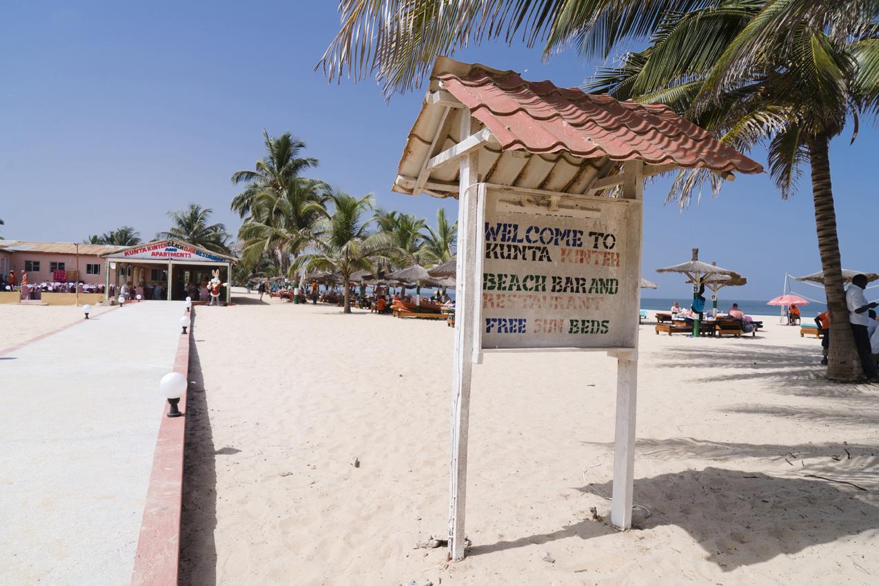 Kunta Kinteh Beach Complex โกตู ภายนอก รูปภาพ
